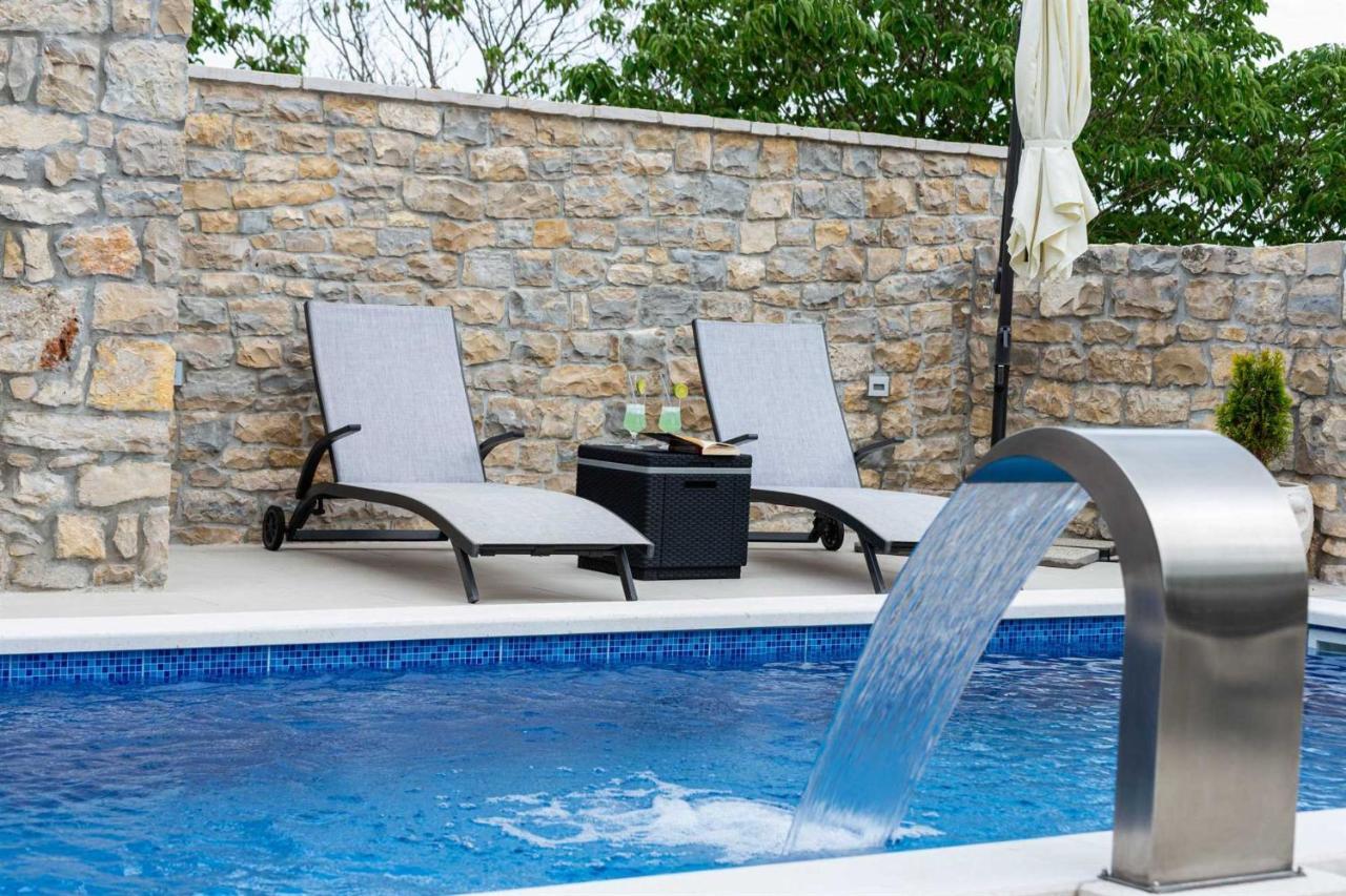 Stone Villa Didovi Snovi With Heated Pool Lisane Ostrovicke Exterior foto